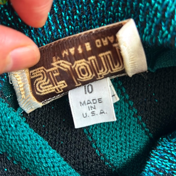 St. John sequined sweater - Picture 4 of 6